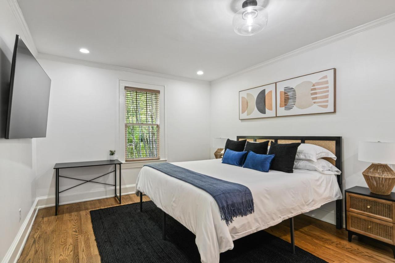Sun Lit Bungalow With Good Vibes And Lots Of Wine - Designedbydom Atlanta Bagian luar foto