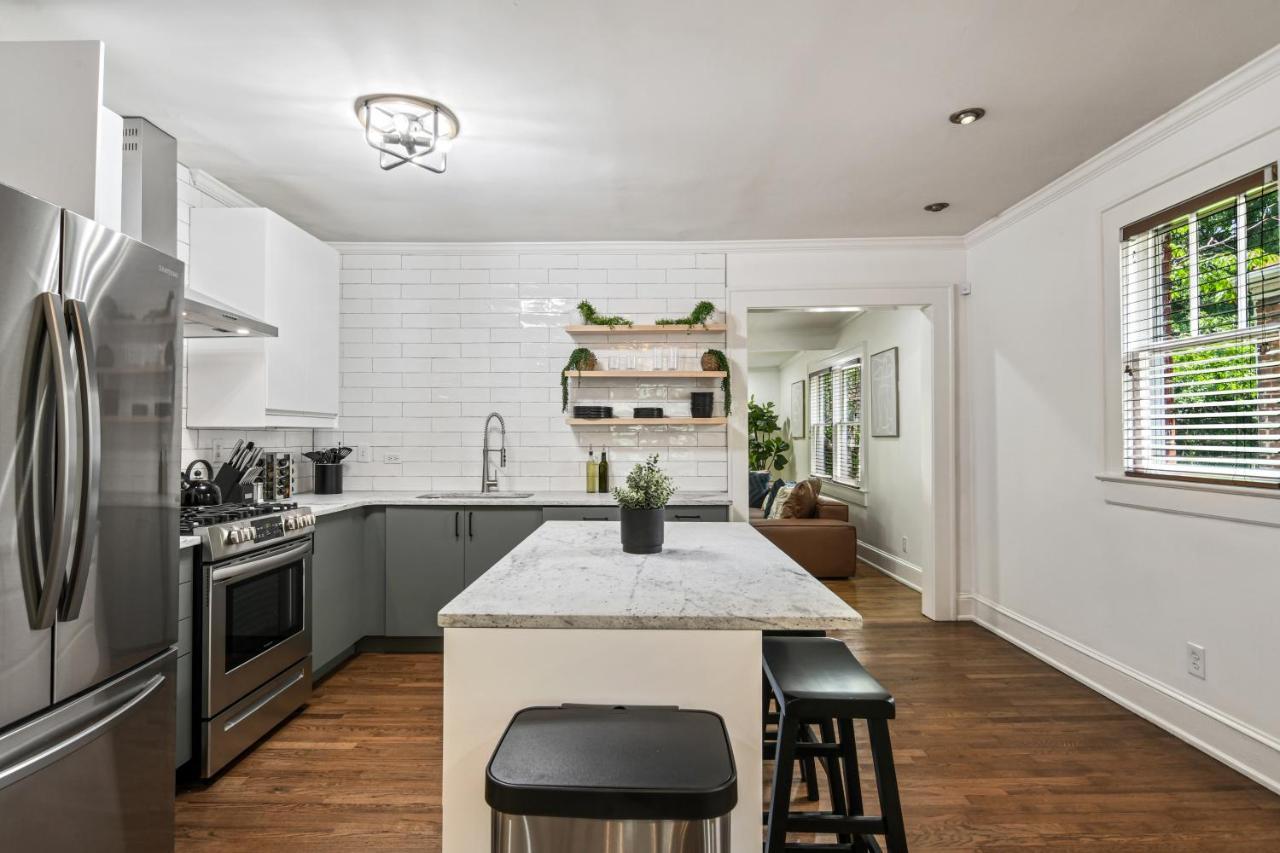 Sun Lit Bungalow With Good Vibes And Lots Of Wine - Designedbydom Atlanta Bagian luar foto