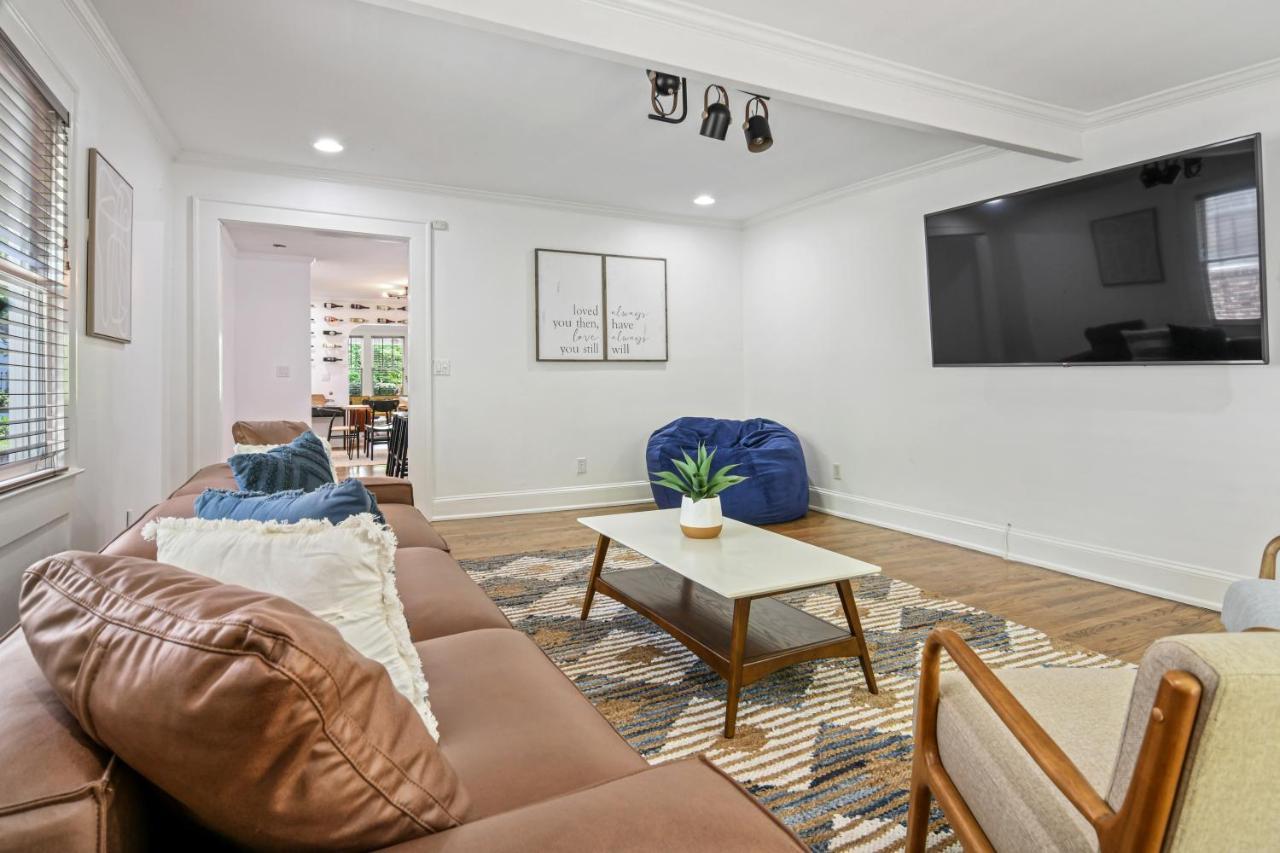 Sun Lit Bungalow With Good Vibes And Lots Of Wine - Designedbydom Atlanta Bagian luar foto