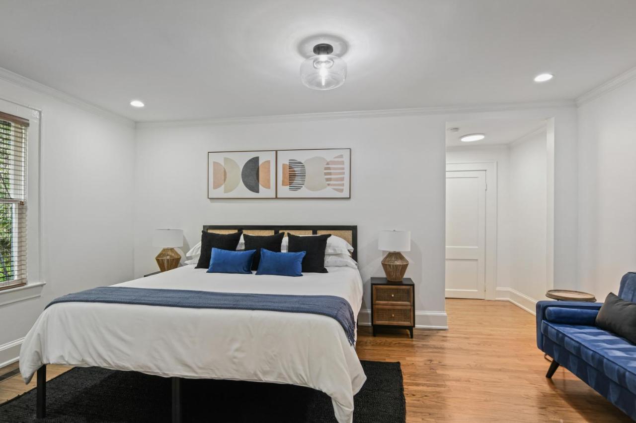 Sun Lit Bungalow With Good Vibes And Lots Of Wine - Designedbydom Atlanta Bagian luar foto