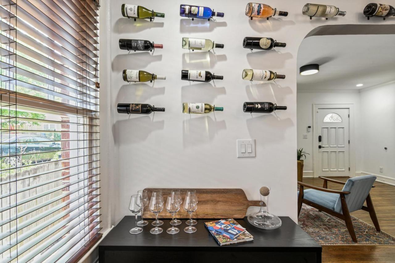 Sun Lit Bungalow With Good Vibes And Lots Of Wine - Designedbydom Atlanta Bagian luar foto