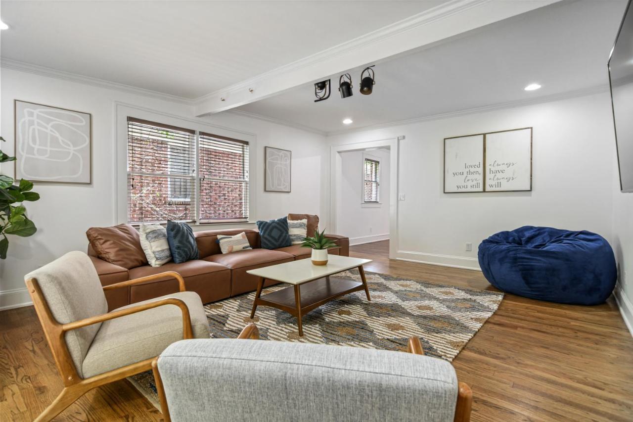 Sun Lit Bungalow With Good Vibes And Lots Of Wine - Designedbydom Atlanta Bagian luar foto