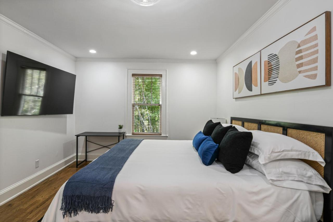 Sun Lit Bungalow With Good Vibes And Lots Of Wine - Designedbydom Atlanta Bagian luar foto